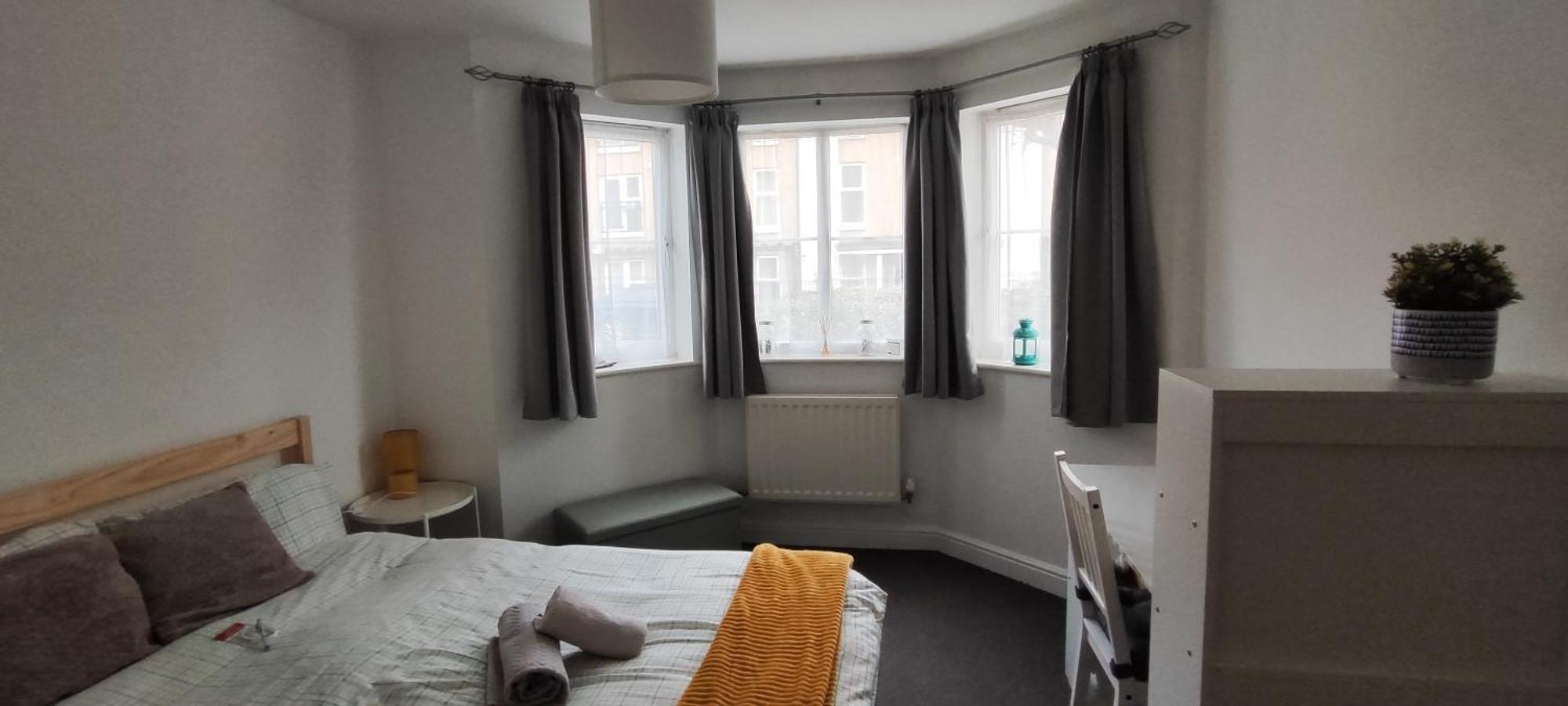Bright, Chilled Ensuite Db Room In A Shared Flat! Londen Buitenkant foto